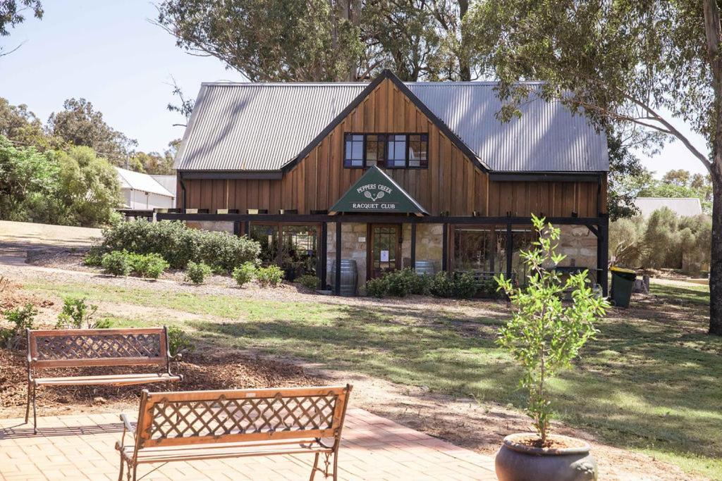 Peppers Creek Accommodation โพโคลบิน ภายนอก รูปภาพ