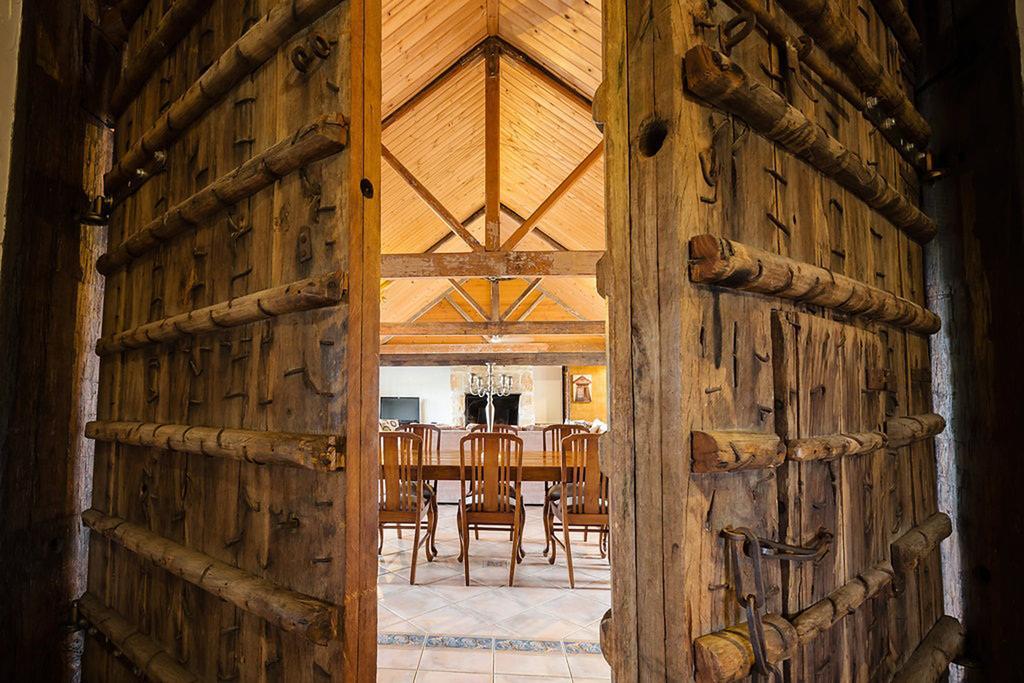 Peppers Creek Accommodation โพโคลบิน ภายนอก รูปภาพ